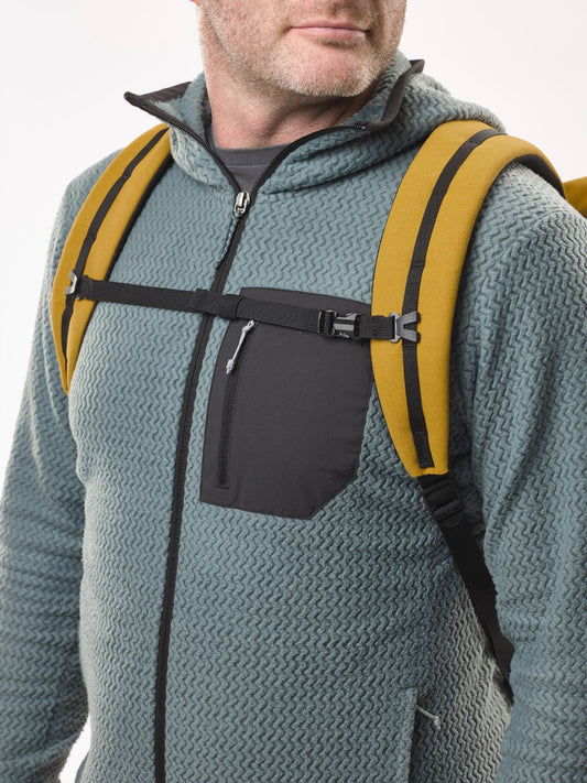 STERNUM STRAP
