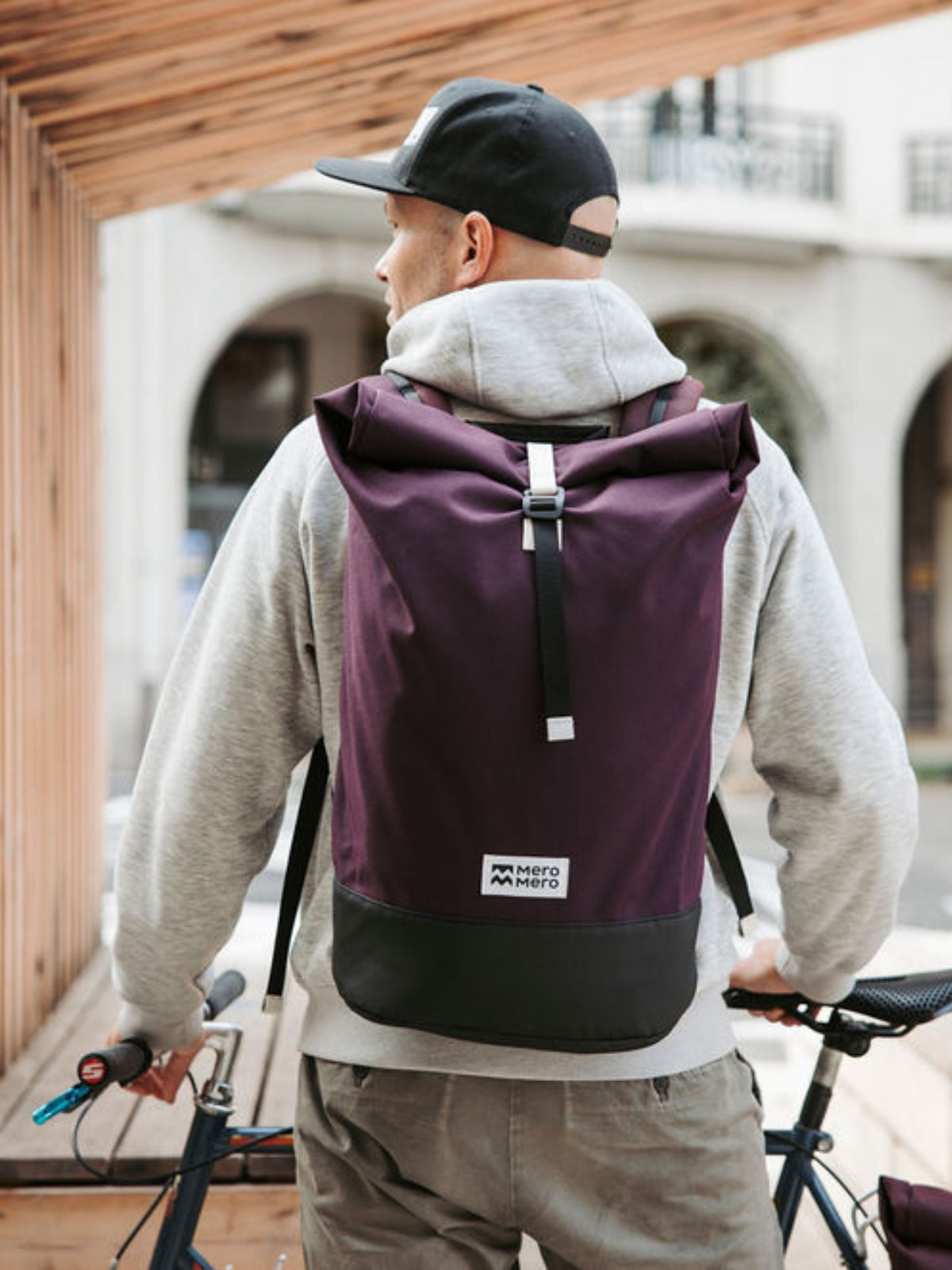 Aubergine / Cream