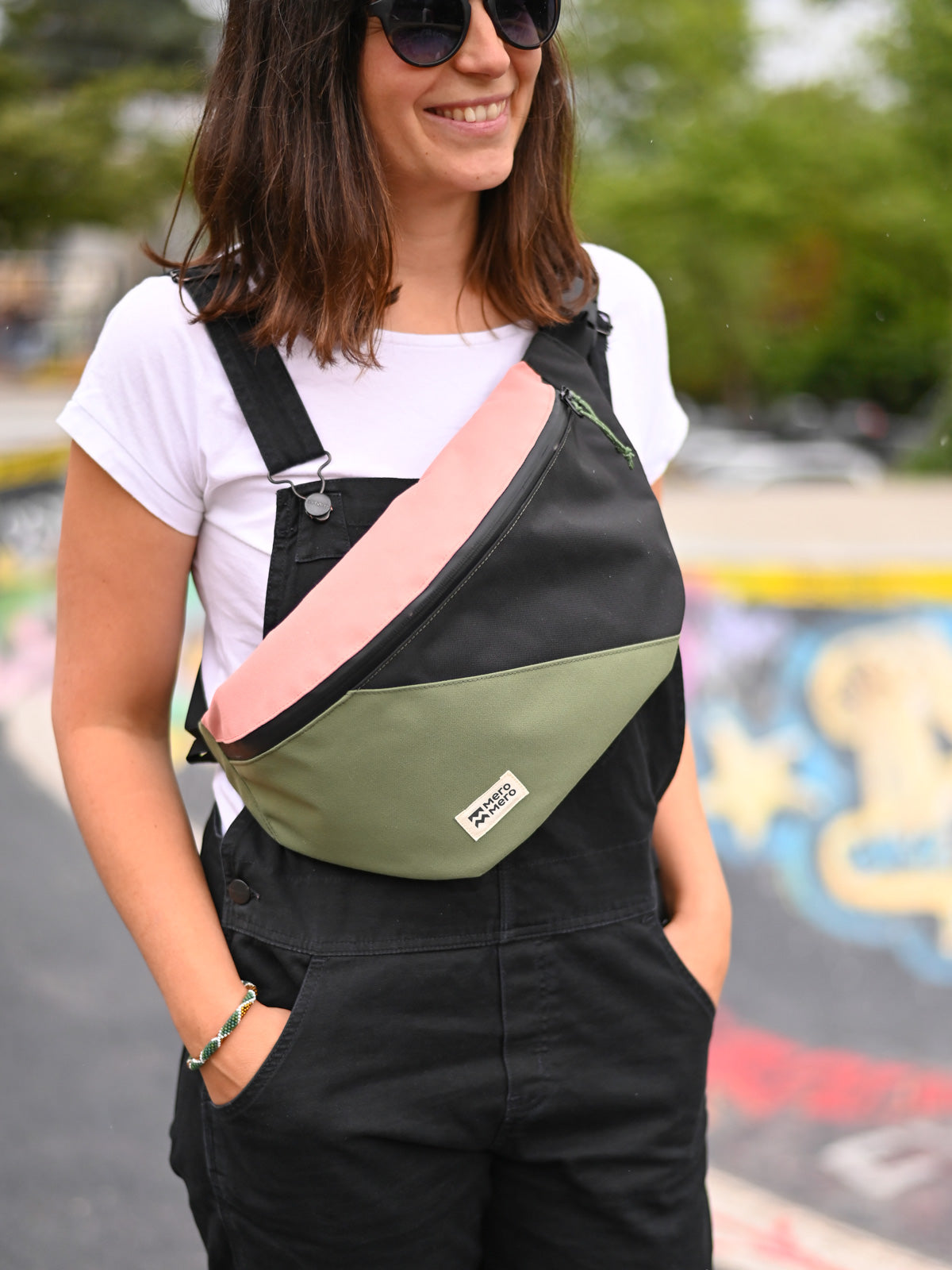 Blossom Pink / Cypress Green / Dark Grey