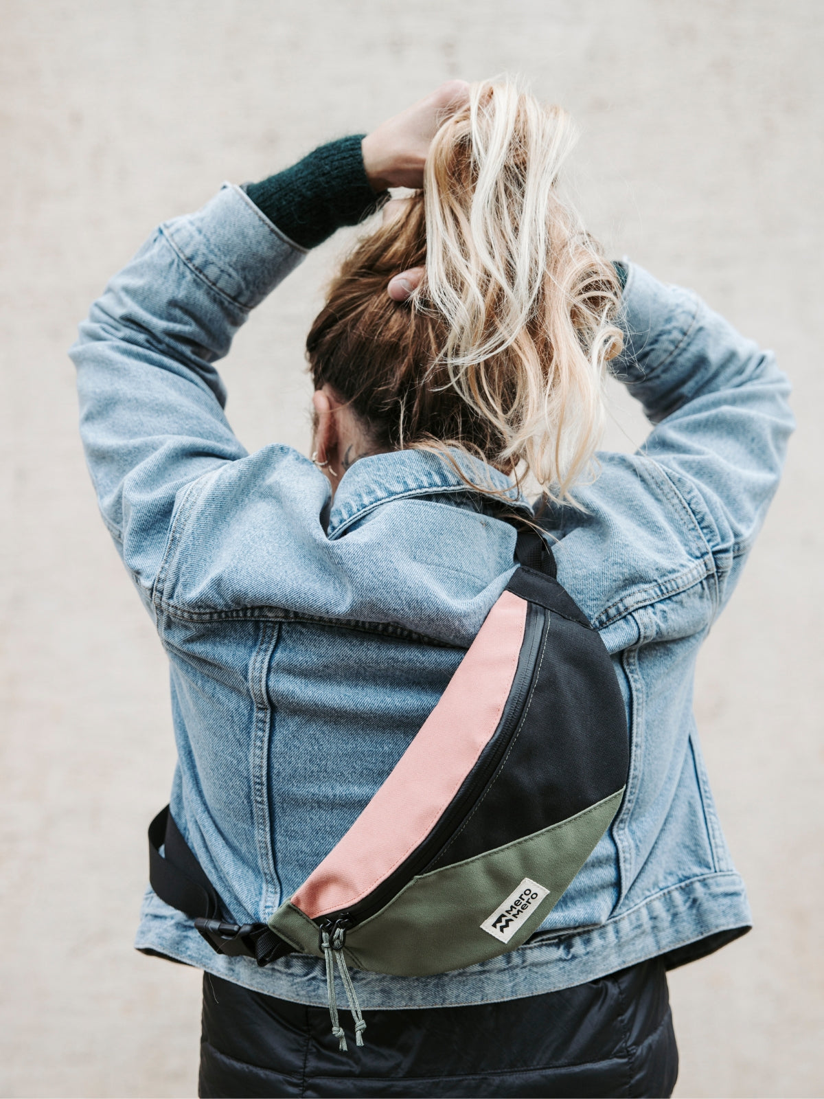 Blossom Pink / Cypress Green / Dark Grey