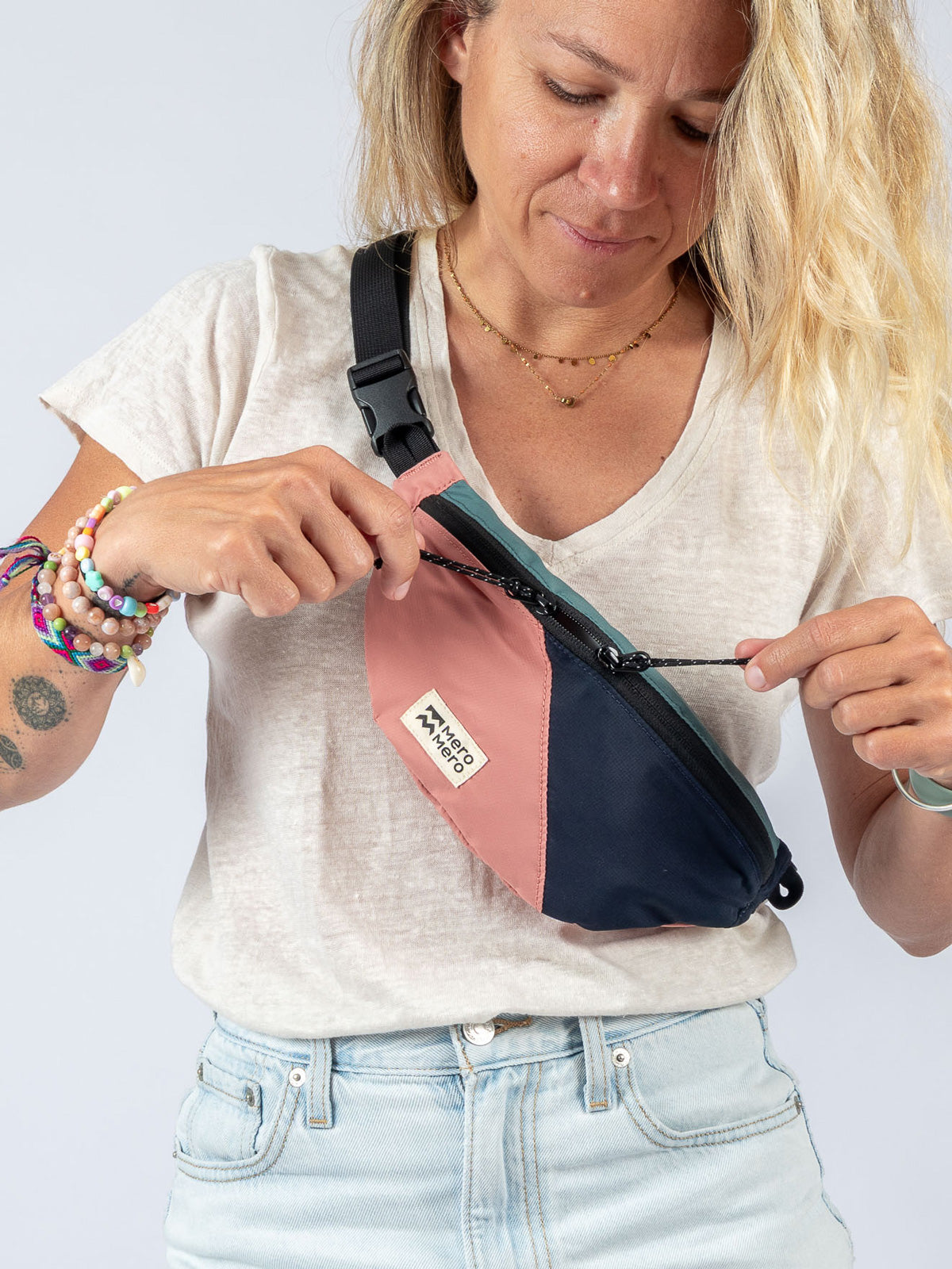Silver Pine / Blossom Pink / Navy Blue