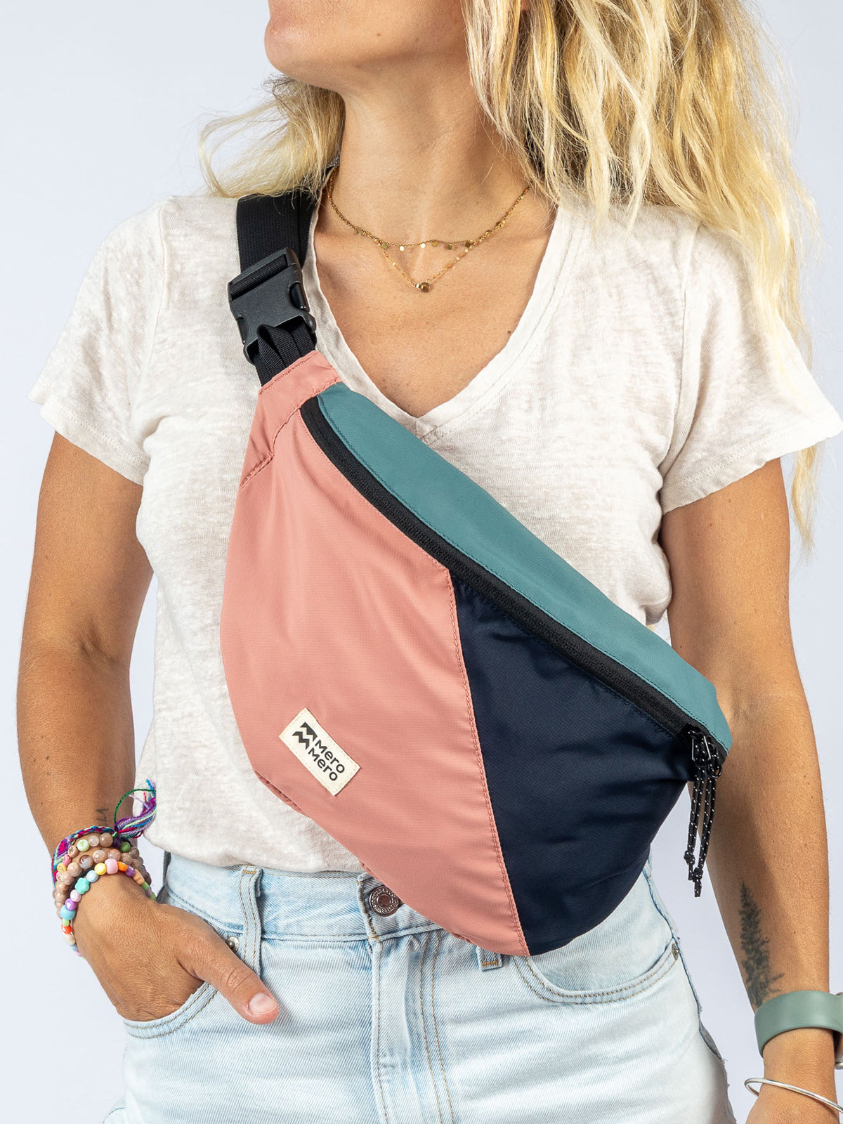 Silver Pine / Blossom Pink / Navy Blue